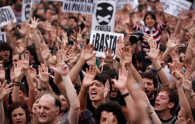 Чому протестують в Іспанії